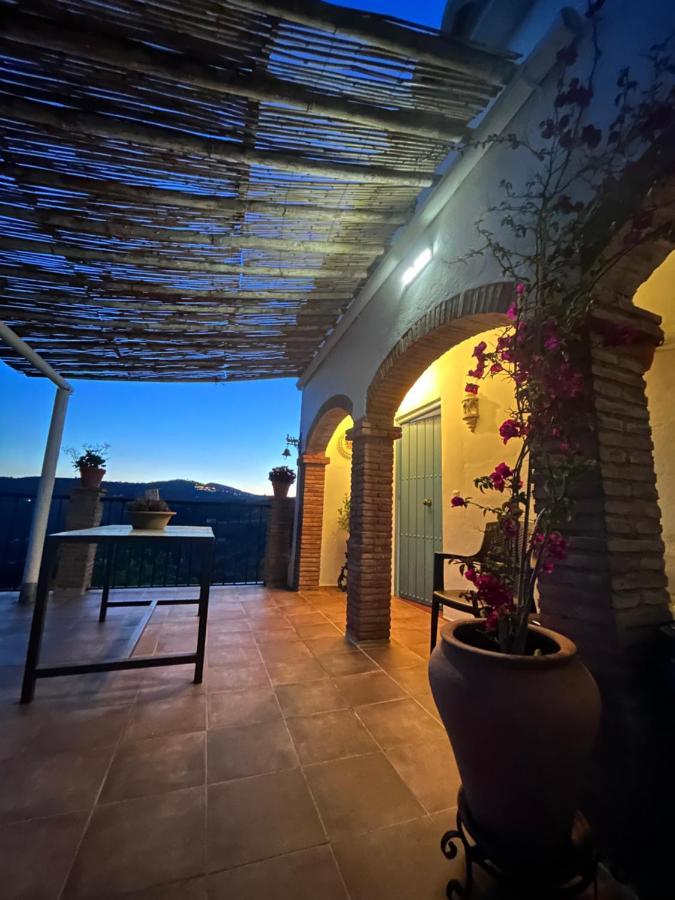 Villa En Frigiliana Con Piscina Y Jacuzzi Exterior photo